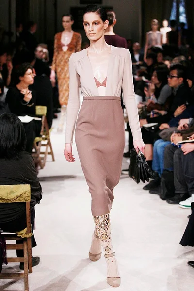 Look 32